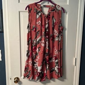 Umber dress size S pink w flowers on it.